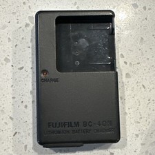 Original OEM FujiFilm BC-40N CLASS2 Quick Charger Battery Charger