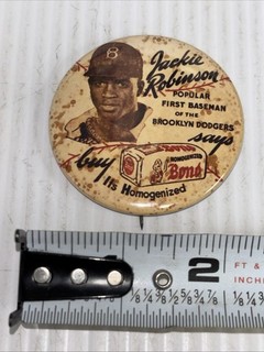 1947 Bond Bread Jackie Robinson Brooklyn Dodgers Pin Button Replica