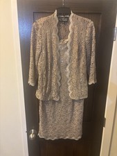 Alex Evenings 2 Piece Lace Sequin Shift Dress Jacket Womens Size 8P Gold