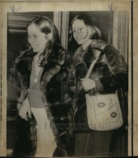 1973 Josephine (L) Geraldine Chaplin Daughters Silent Film Star 8X9 Photo 1973 Josephine (L) Geraldine Chaplin Daughters Silent Film Star 8X9 Photo