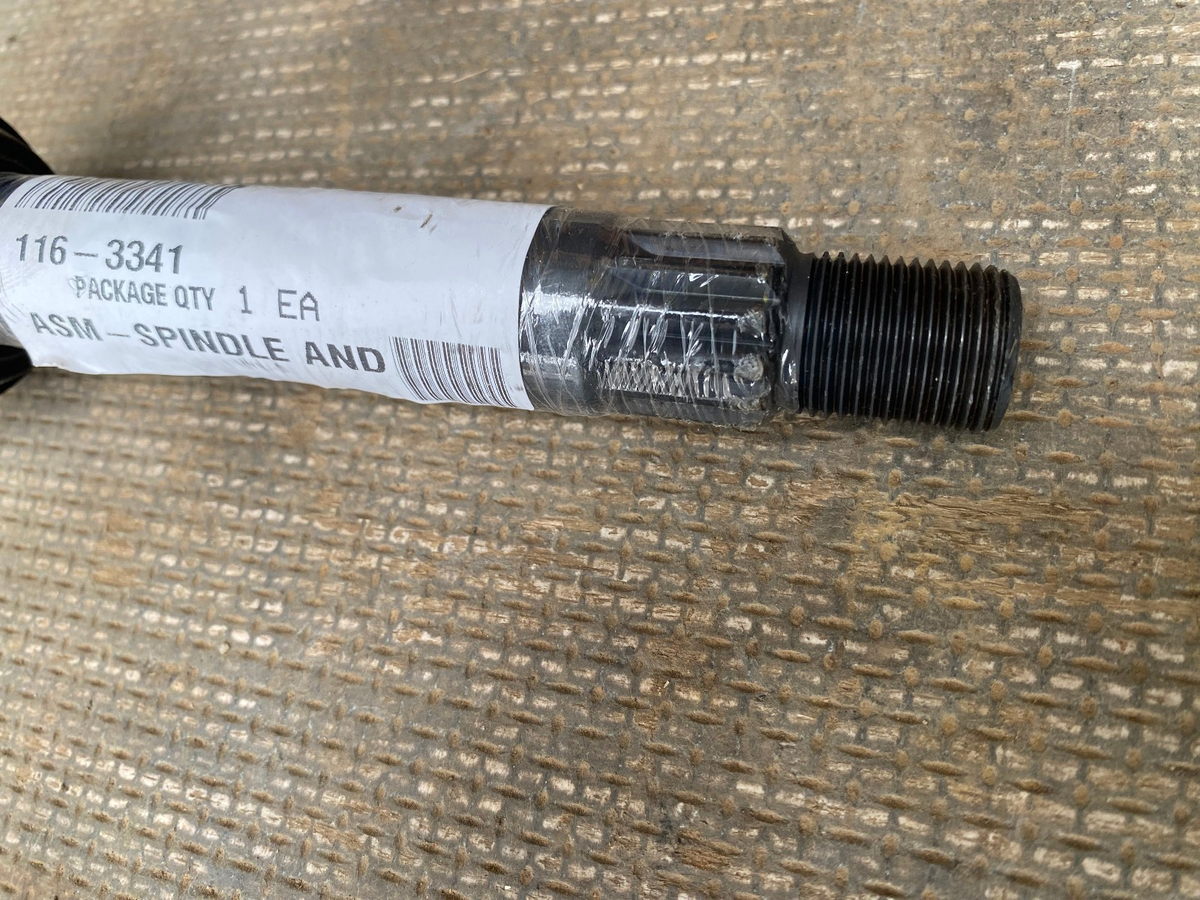 NOS OEM Exmark Spindle & Seal Assy 116-3341 Lazer Z E-Series S