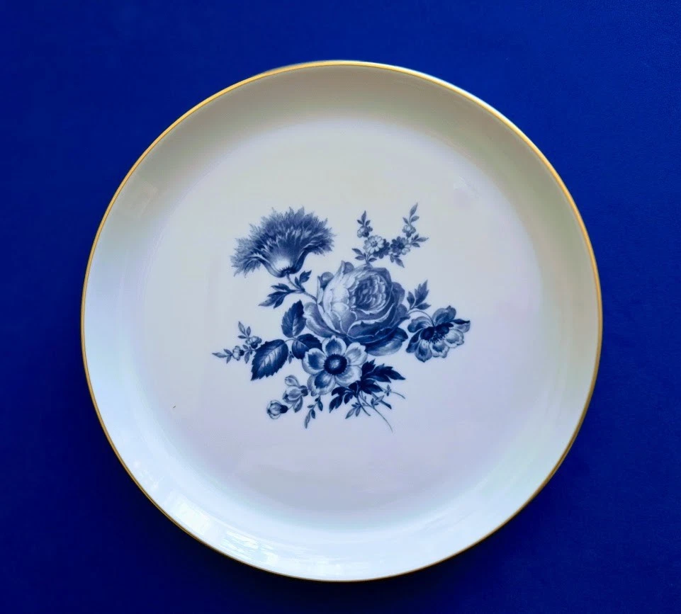 Meissen : Série De 4 Assiettes En Porcelaine Modèle Aux Ro