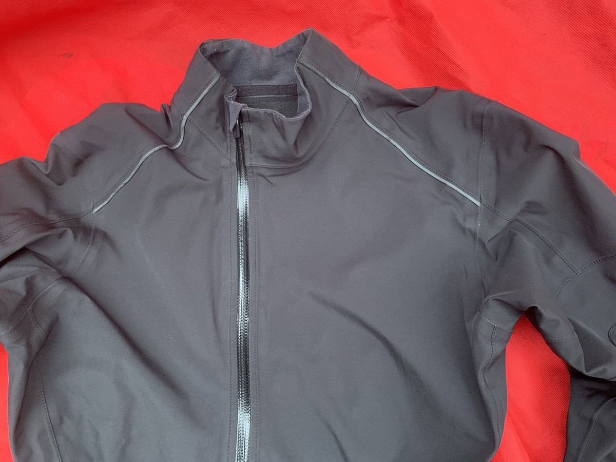 ウェア Rapha hardsell jacket Review: Rapha Hardshell Jacket | road.cc