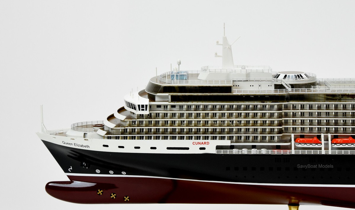 MS Queen Elizabeth Cunard Line Wooden Ship Model 39
