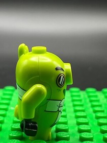 Lego The Angry Movie Pilot "PIG" 75822  Minifigure Lot 339