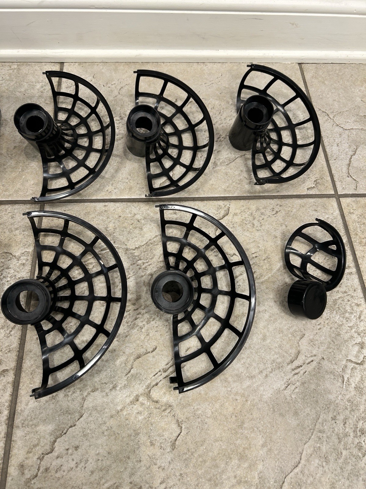 FURLIHONG 681PBH Pickleball Machine with Auto Swing 3 Angles & 4 Speeds