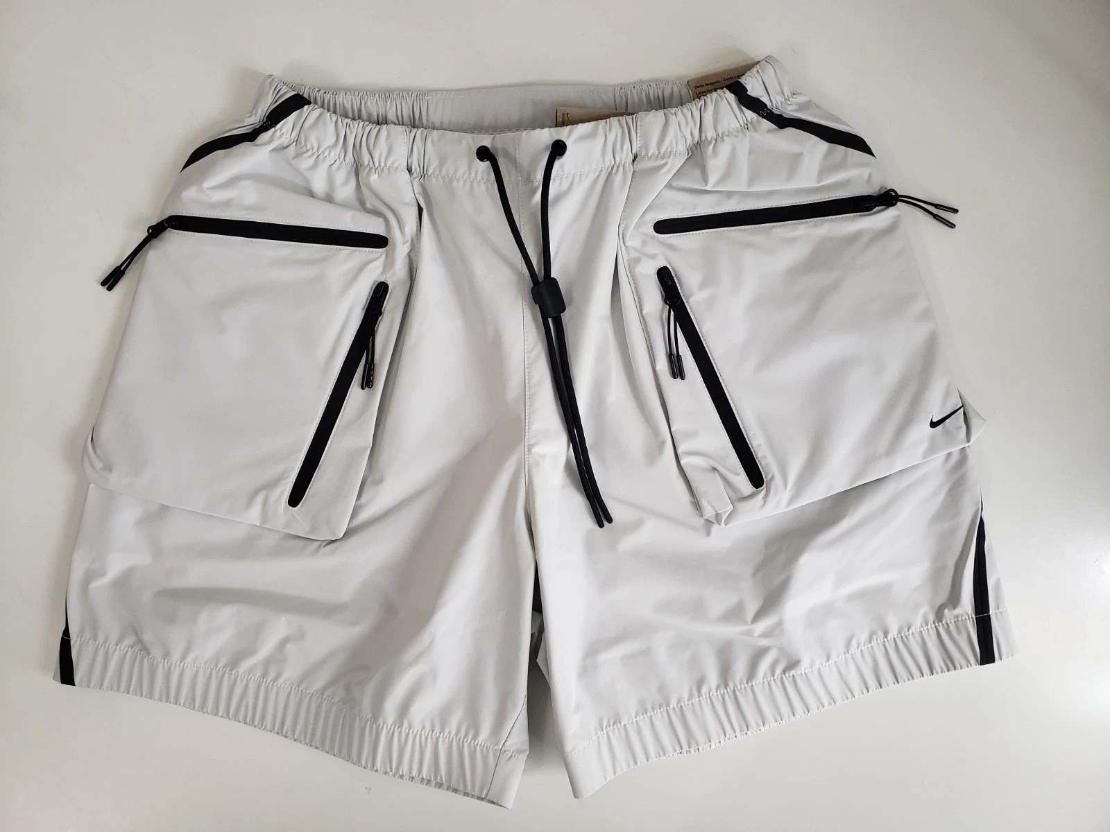 Nike Tech Men's Super Lightweight Shorts HJ2946-121 Summit White/Black Size S