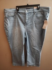 NYDJ Light Wash Blue Marilyn Straight Jeans Liftxtuck Cool Embrace Size 26 NWT