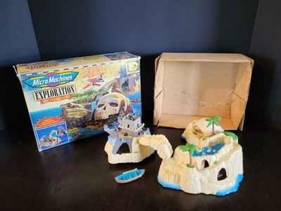 Lost Treasure Lagoon 1997 MICRO MACHINES Vintage Complete w BOX