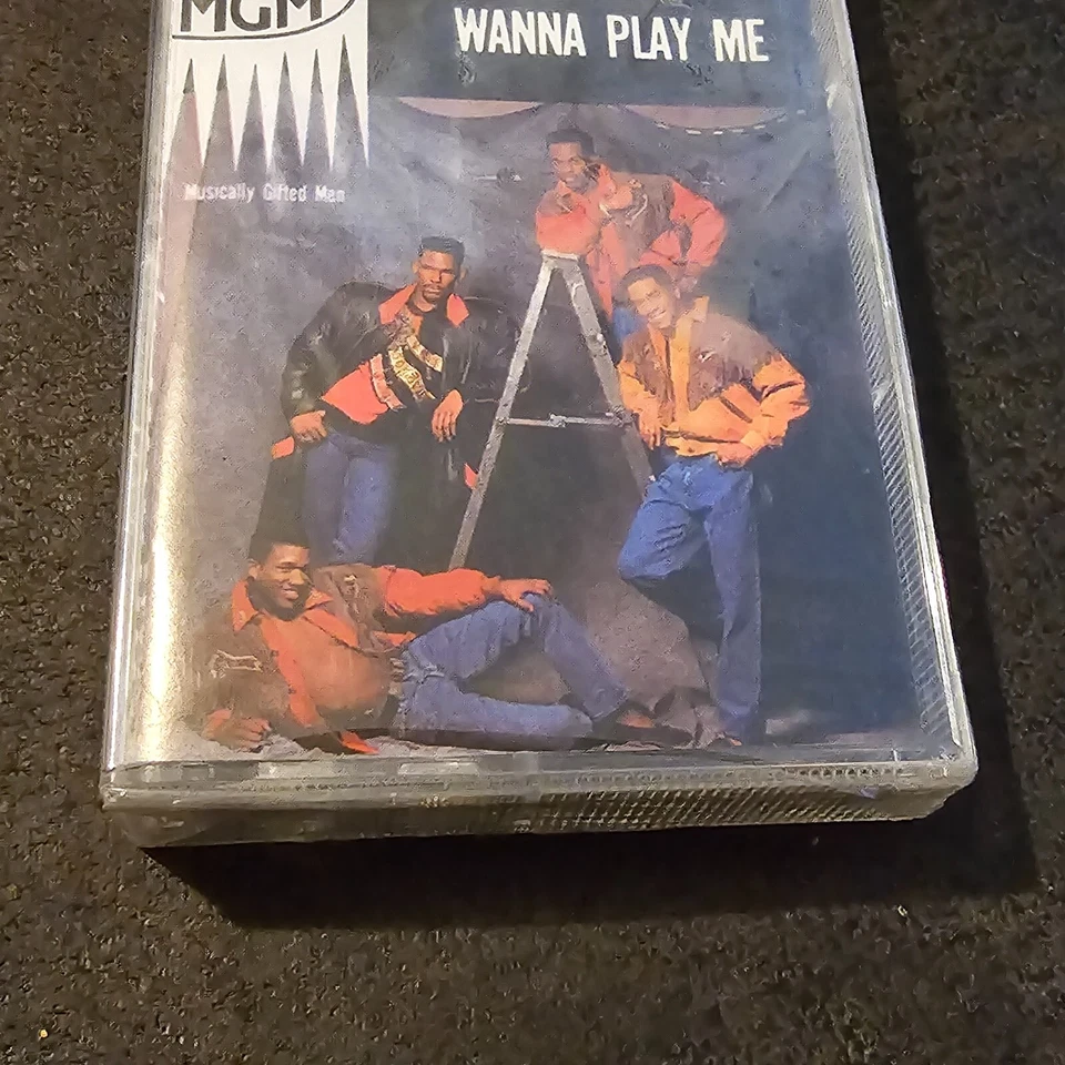R Kelly & MGM Why You Wanna Play Me Sealed Cassette Single HTF Hip Hop Funk Soul - Image 3 of 4