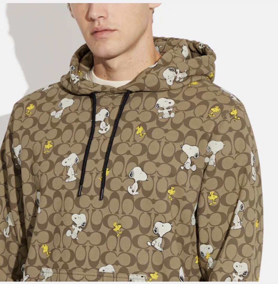 NWT Coach X Peanuts MEN'S Signature Snoopy Hoodie CE545 NWT Coach X Peanuts MEN'S Signature Snoopy Hoodie CE545