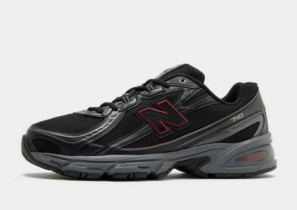New Balance 740 Men’s Trainers in Black Shoes New Balance 740 Men’s Trainers in Black Shoes