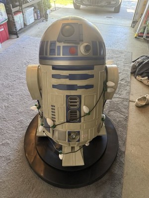 Star Wars R2-D2 Statue Figurine on Display Base - Science Fiction & Horror