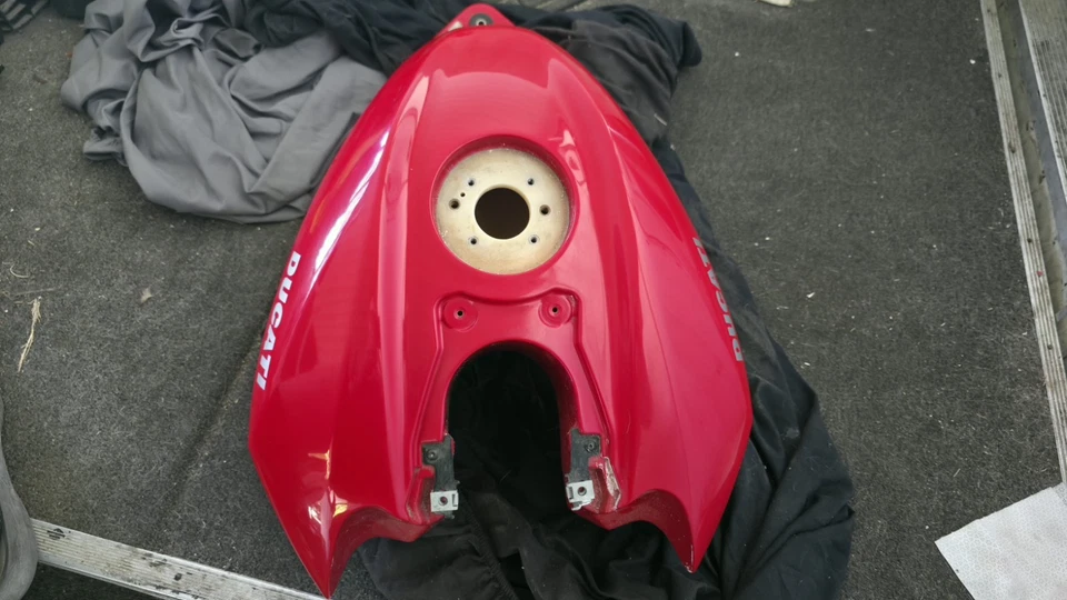 Ducati Streetfighter 848 1098 1198 11 2012 2013 2014 2015 tanque gasolina Foto 2 de 4