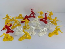 Lot 21 Vintage Plastic Toy Soldiers Pirates Buccaneers Marx Red White Yellow