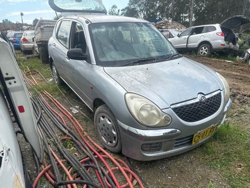 2003 Daihatsu Sirion Washer Bottle 00-04 Storia Duet YRV #B403 - Picture 4 of 12