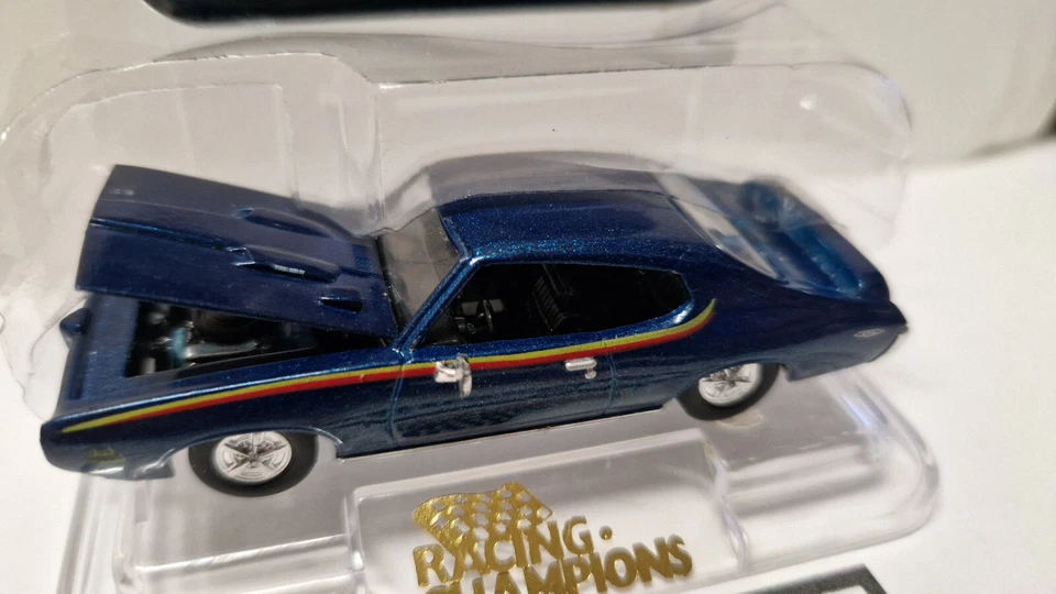 Racing Champions 1996 exclusive multipack 69 pontiac gto judge    (NP28) - Photo 3/4