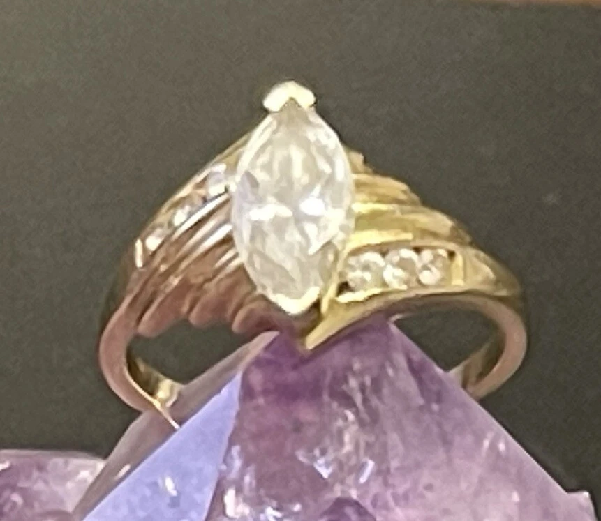 14K Solid Yellow Gold DQ CZ Diamonique Gemstone Ring Size 9 Weight 4.4g - Image 4 of 4