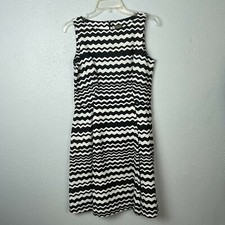 Taylor Women's Black & White Striped Sleeveless A Line Dress w/ Pockets - Size 6