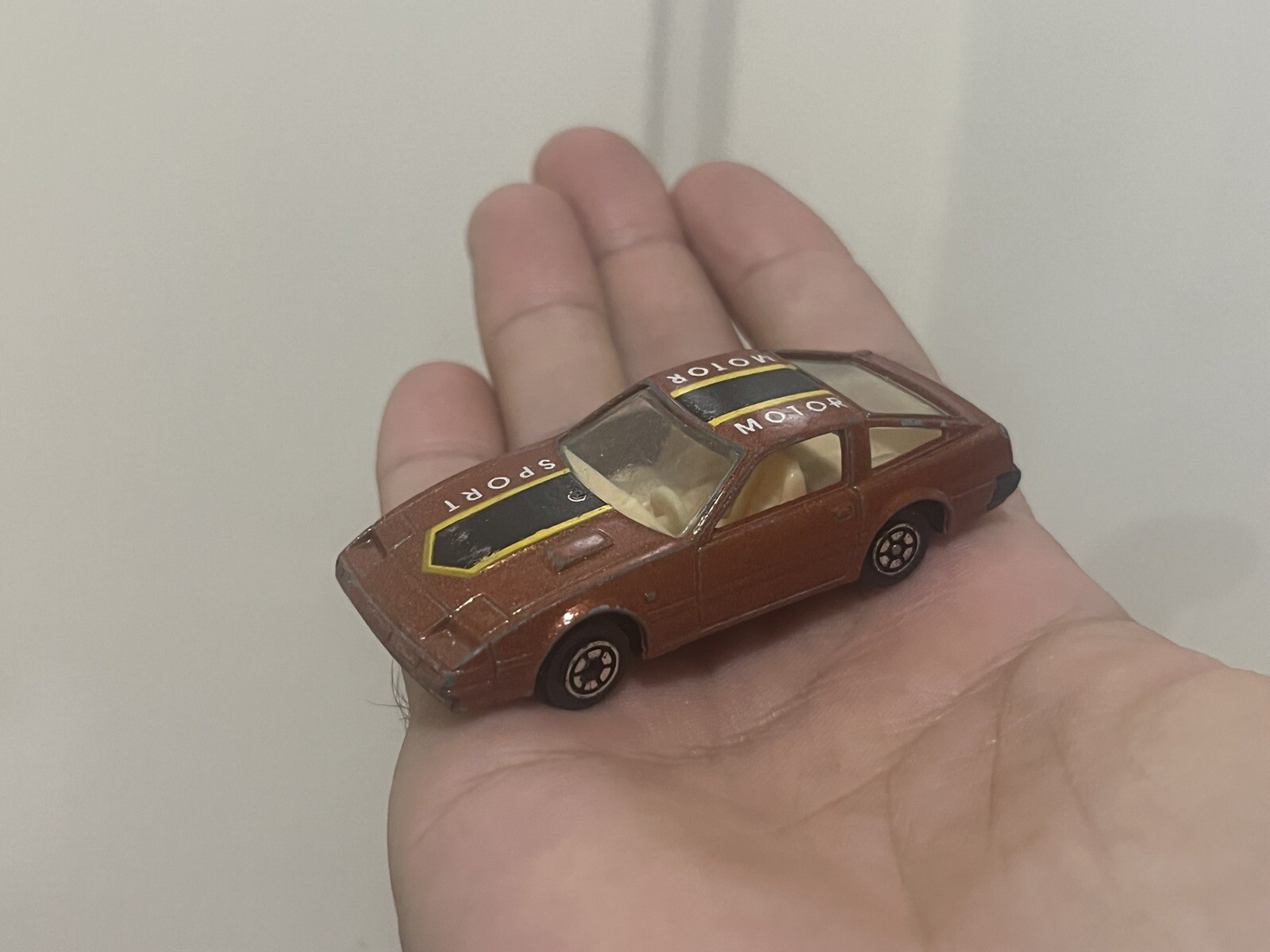 Picture 1 of 5