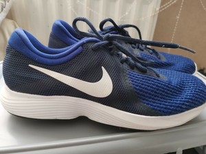 size 7 nike trainers