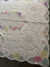 Beautiful Vintage Appliqu hand sewn Quilt Farmhouse Water Lily pattern
