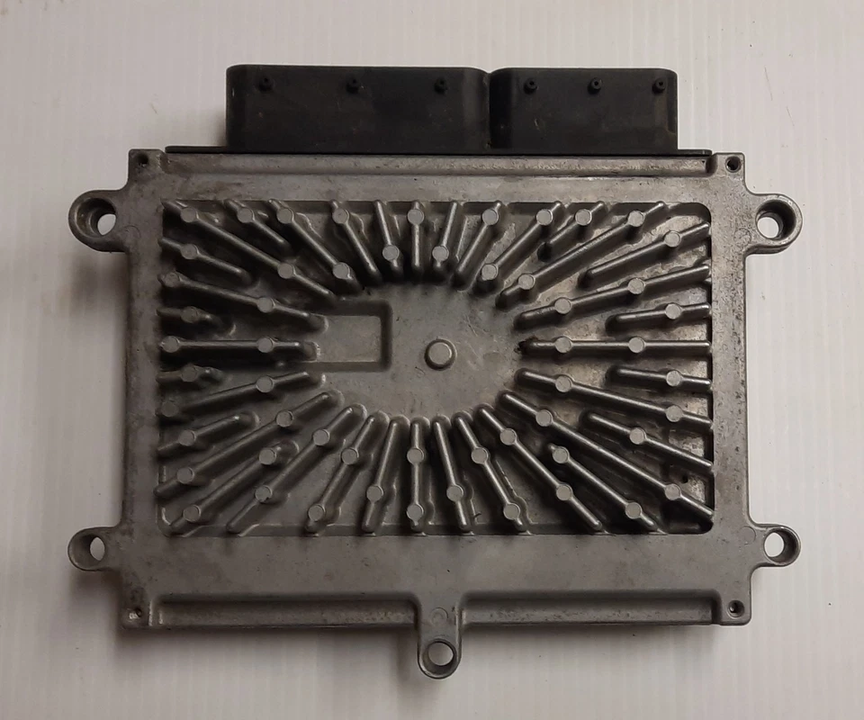 2005 Volvo S40 ECM P30743102 - Изображение 3 из 3