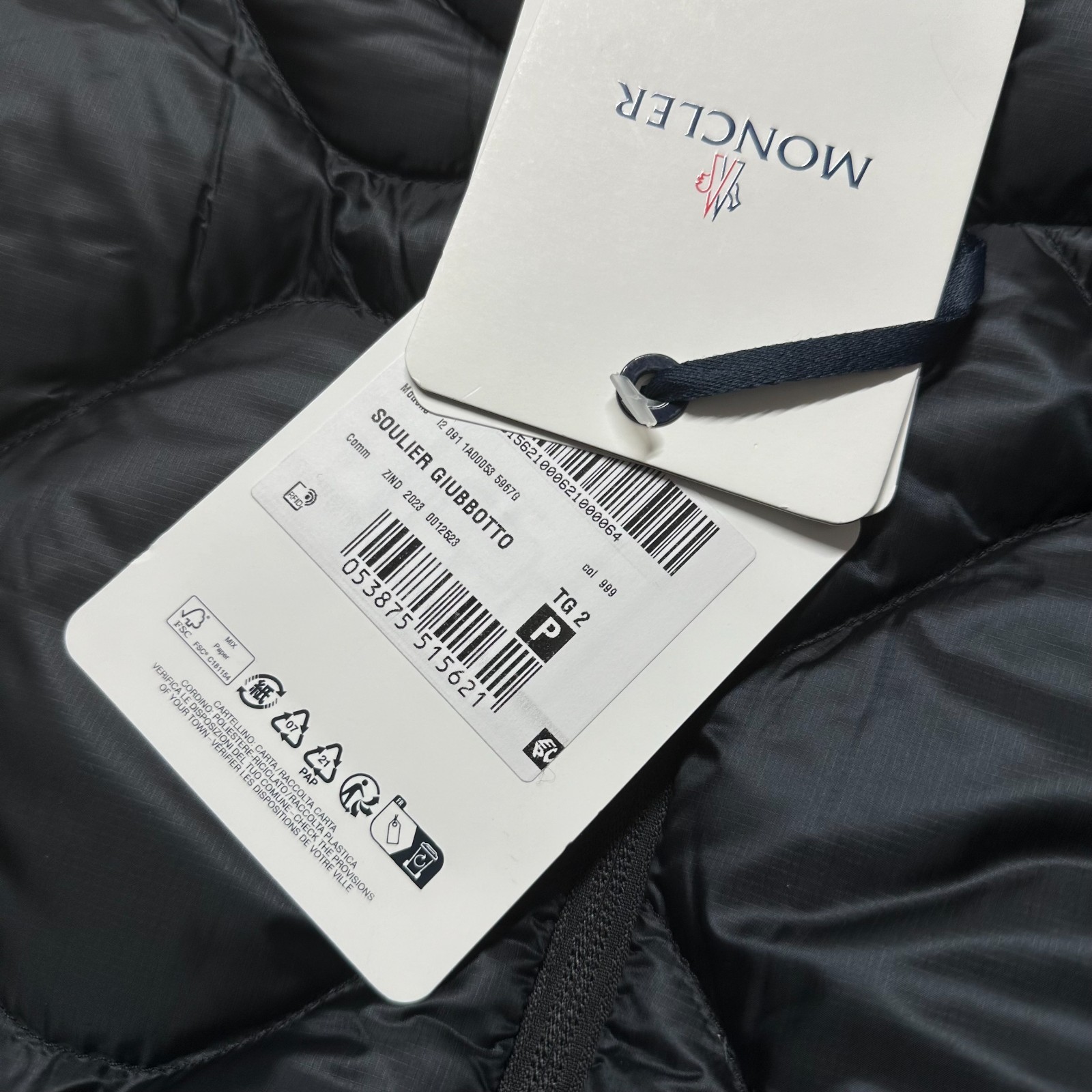 100percent AUTHENTIC MONCLER SOULIER SIZE 2 M MEDIUM BLACK DOWN MENS PUFFER JACKET image 2