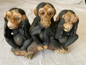 See Hear Speak No Evil Monkeys Figurine Resin Statue Shelf Three Wise Monkeys