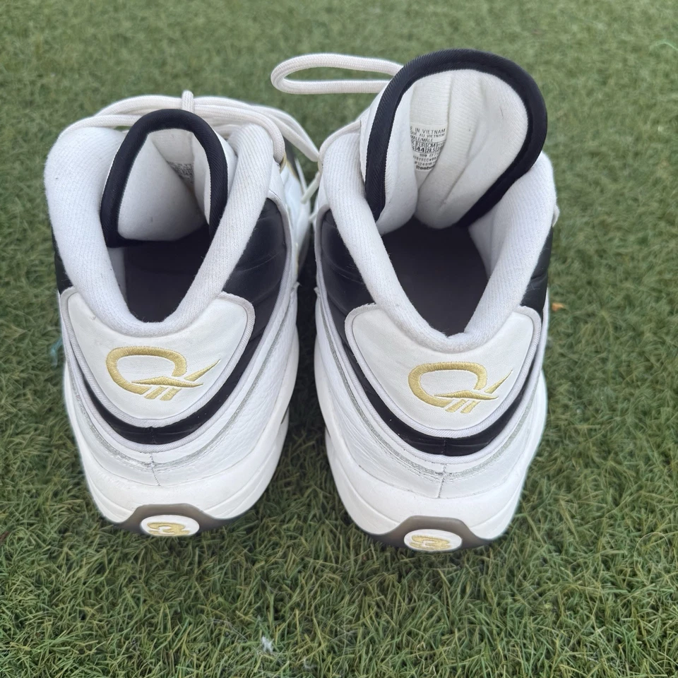 Reebok Iverson Question Mid Size 10.5 Respect My Shine Black & Gold EF7599 - Image 3 of 4