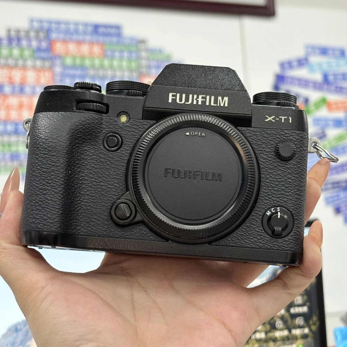 Fujifilm X-T1 Mirrorless Interchangeable Lens Cameras for Sale