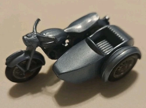 Vintage 1960 Matchbox Lesney Triumph No. 04 T110 Motorcycle With Sidecar