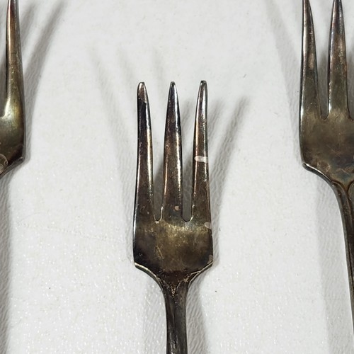 Rogers International Silver Cocktail Seafood Forks Set of 3 Vintage 1930s Plate - Picture 6 of 12