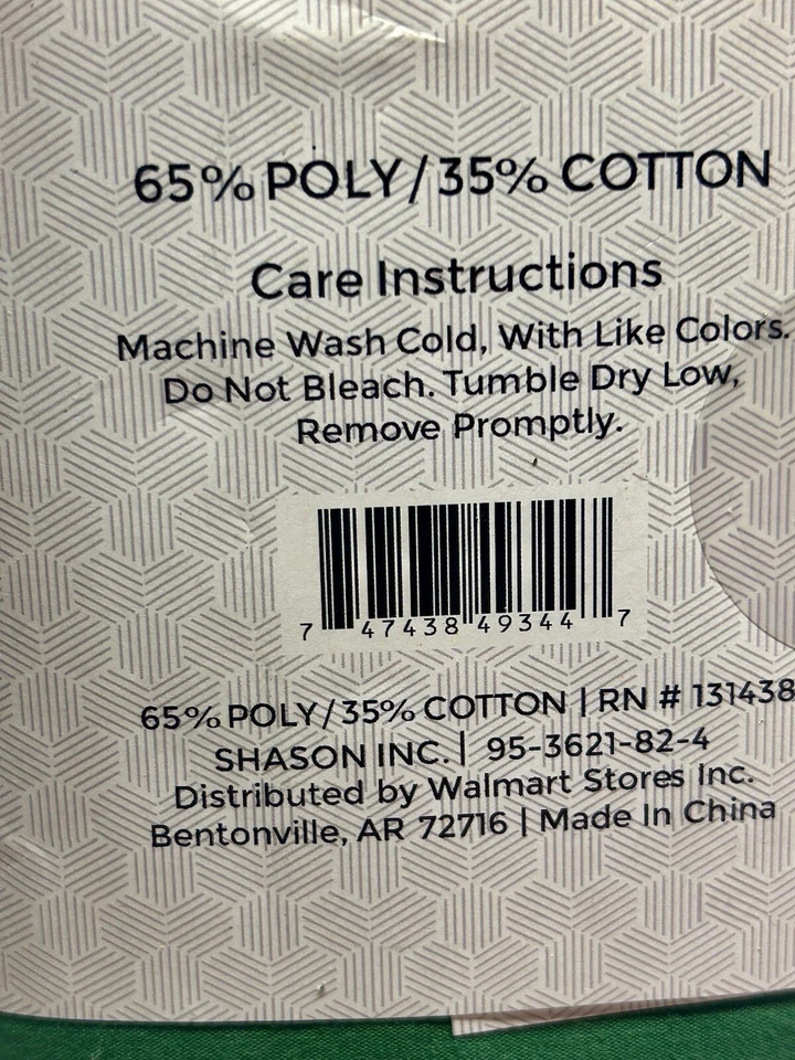 2 Yard Poly Cotton Fabric Cut 72" x 44" Green New - Image 3 of 4