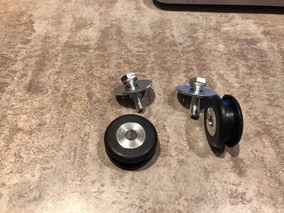 2 soportes de tanque delanteros Honda 78-79 CR250R o 79 CR125R o ojales y accesorios de montaje Foto 4 de 4