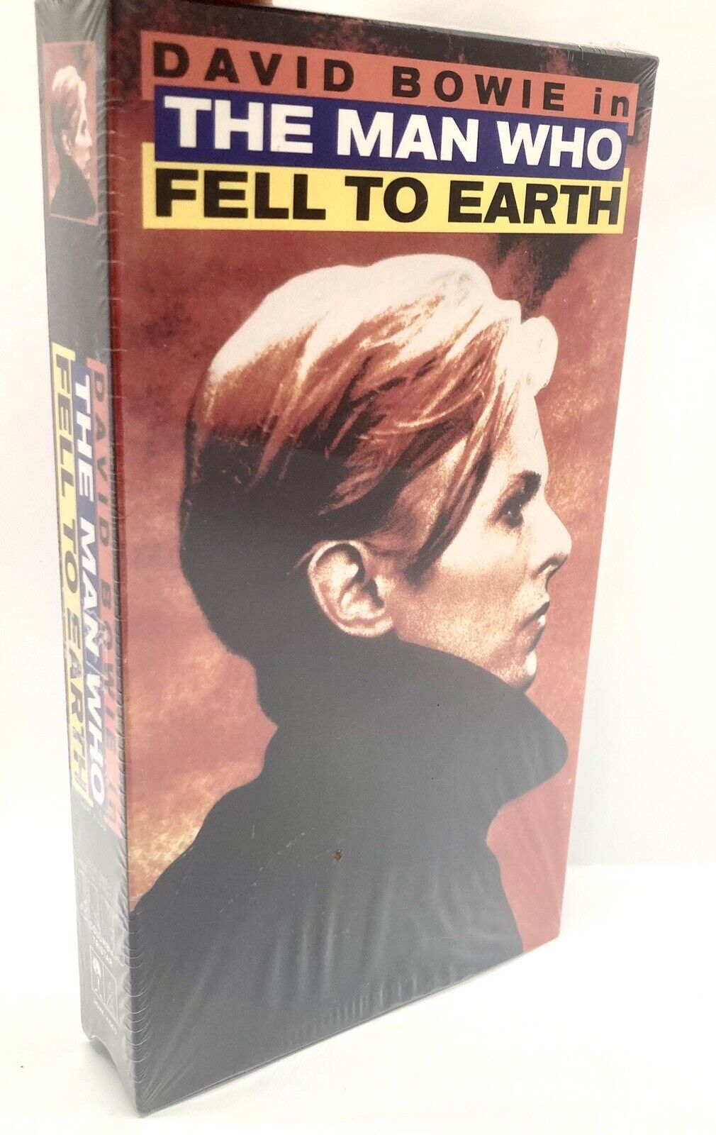 David Bowie in 'The Man Who Fell to Earth' on Blu-ray (review