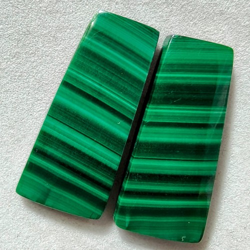 23,80 kt natürlicher Malachit Streichholz Paar Cabochon Edelstein 22,8 x 10,5 mm 52 - Bild 2 von 3