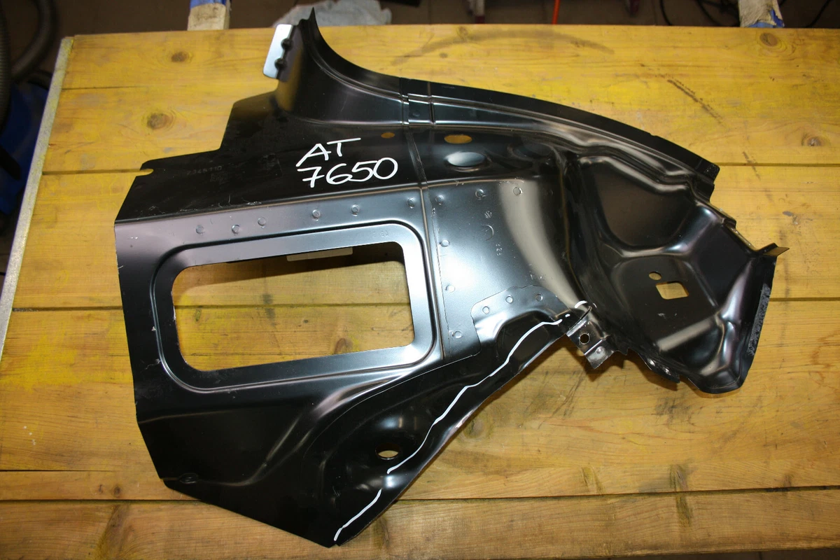 Original VW Golf Sportsvan Abschnittsteil 510813392 Schlußleuchte  