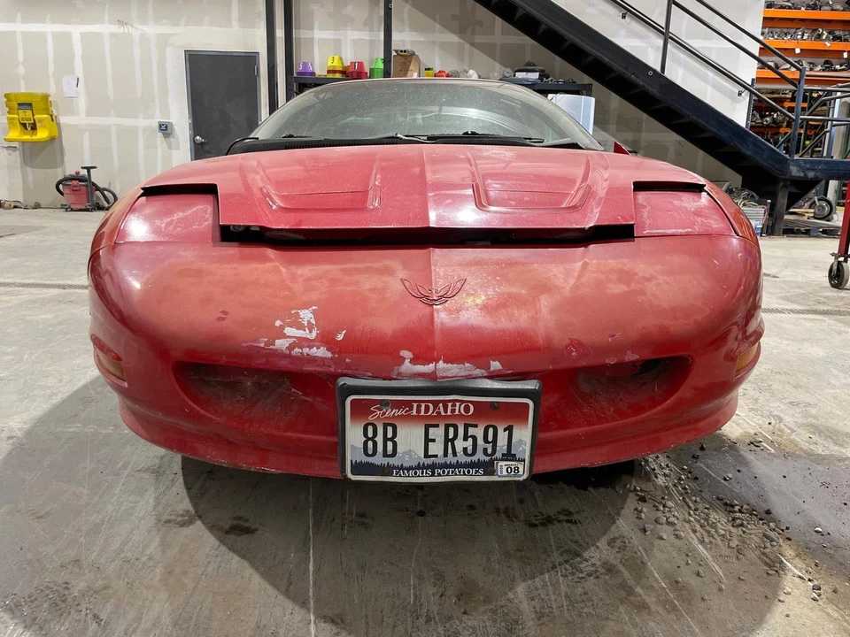 1993 - 1997 Pontiac Firebird Rear Axle Assembly Disc Brakes 161K Foto 2 de 4