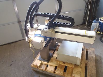 Epson Seiko XM3046-10LN D-Tran Robot w/ Epson SRC-320 Controller