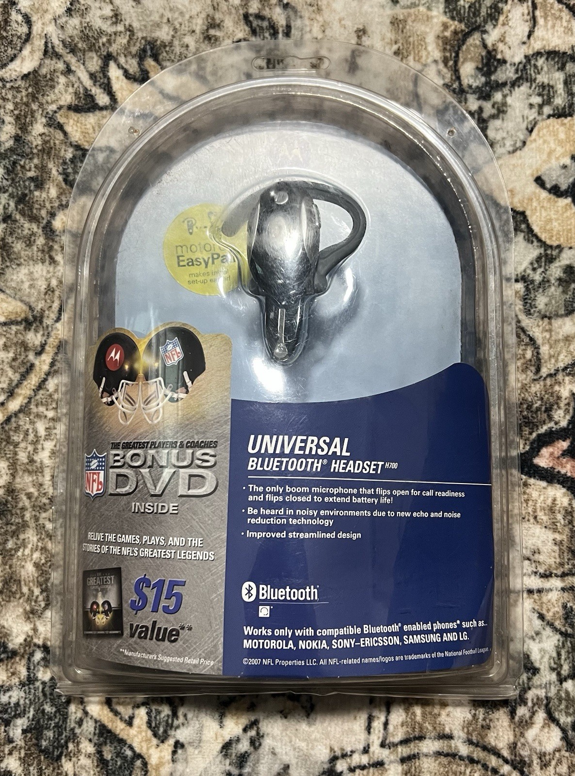 MotorOLA H700 Universal Bluetooth Headset - Brand New Sealed