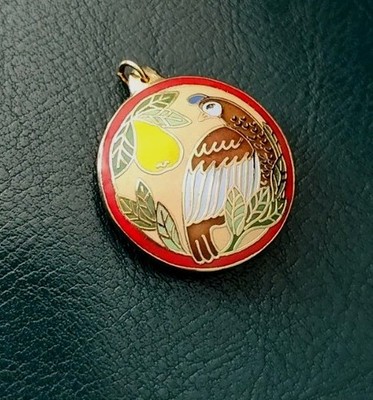 1995 HALLMARK CROWN  CLOISSONE VINTAGE PUFFED PENDANT, UNIQUE VINTAGE JEWELRY