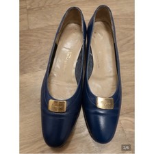 Vintage Rare Salvatore Ferragamo Navy Leather Pumps Gold Logo Size 7