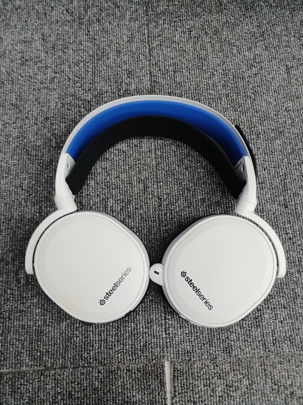 SteelSeries Arctis 7P Wireless Gaming Headset White with ClearCast Mic