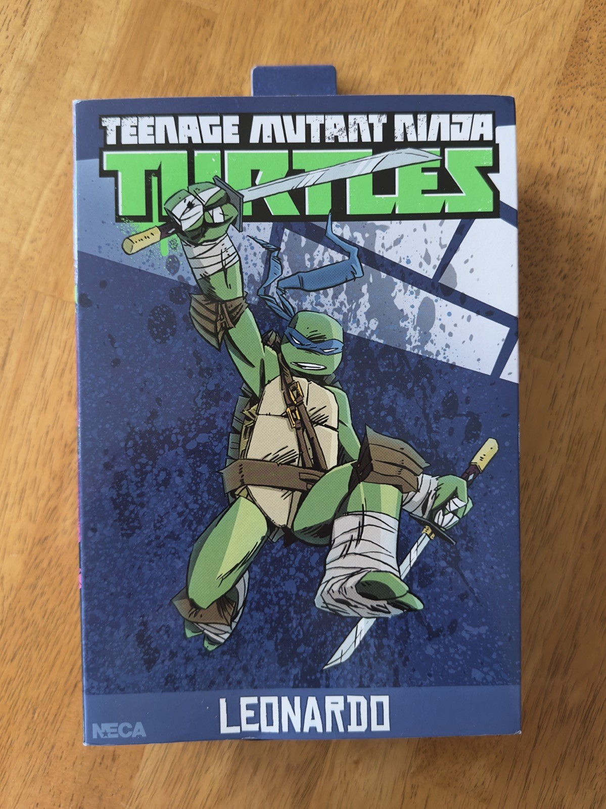 NECA Teenage Mutant Ninja Turtles (2012 Cartoon) Ultimate Leonardo Action Figure