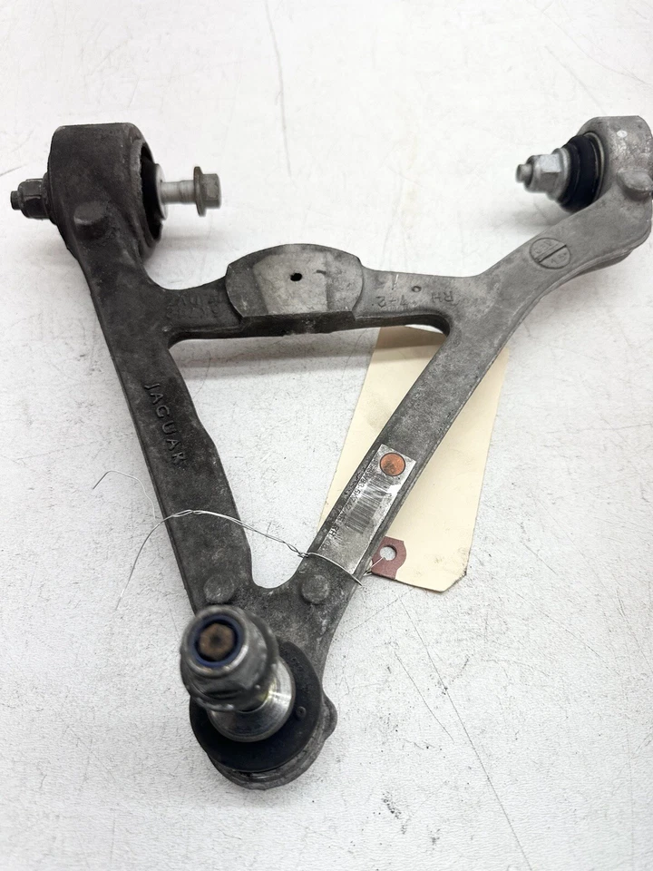 Jaguar XJL Portfolio 2015 brazo trasero derecho control Wishbone OEM 8W835K742AE Foto 2 de 4