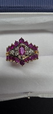 Rubin und Diamanten 14 Karat Gold Ring 