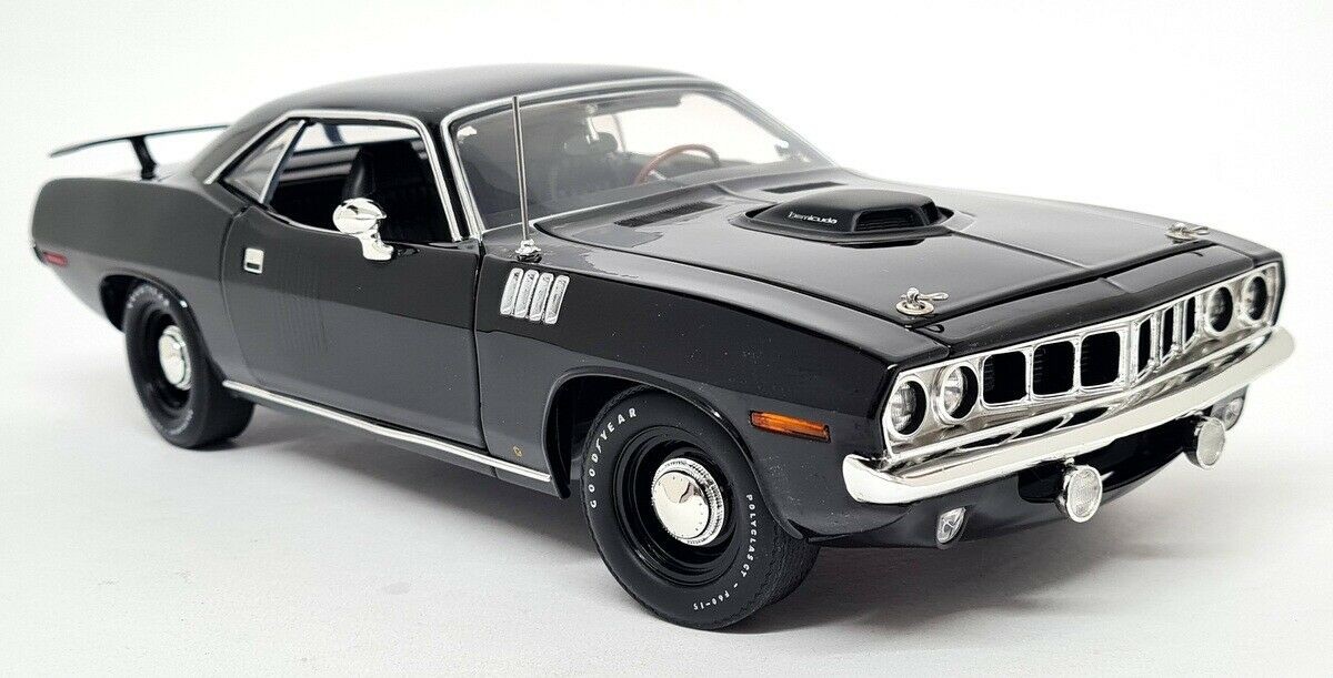 Acme 1/18 - Plymouth Hemi Cuda 1971 Black Diecast Scale Model Car
