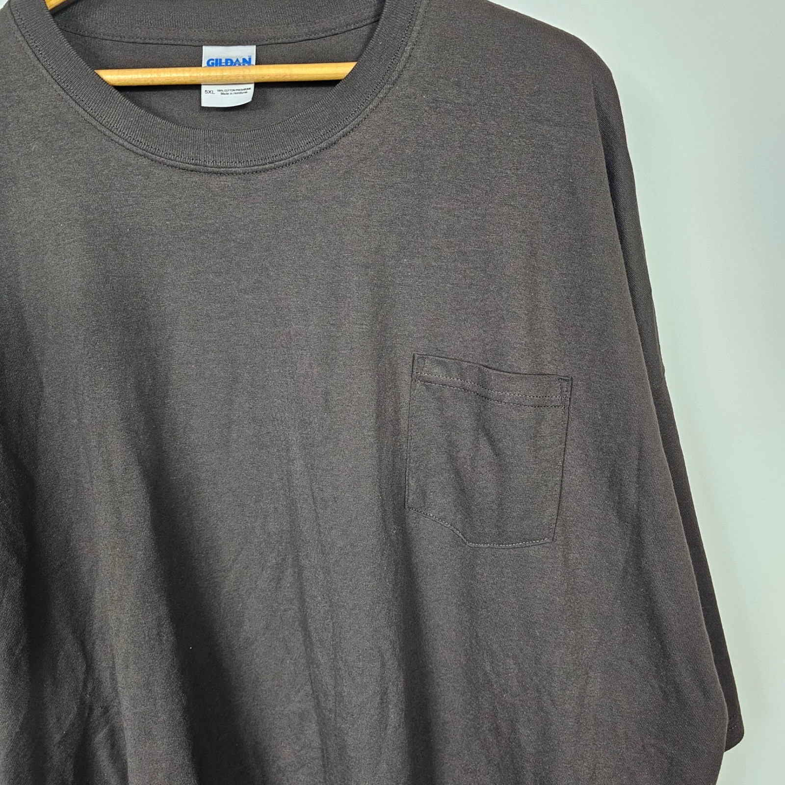 Gildan Ultra Cotton Pocket T-Shirt 5XL Brown Relaxed Fit Menswear Casual