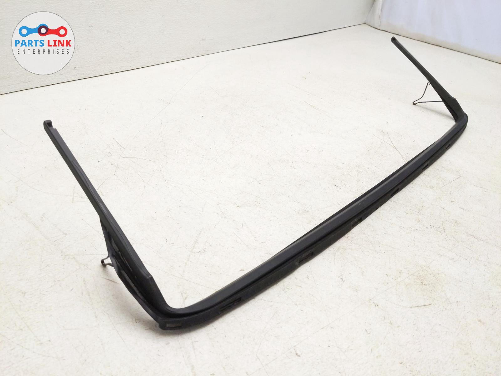 2016-20 BENTLEY BENTAYGA FRONT PANORAMIC SUNROOF MOON WIND DEFLECTOR GUARD TRIM